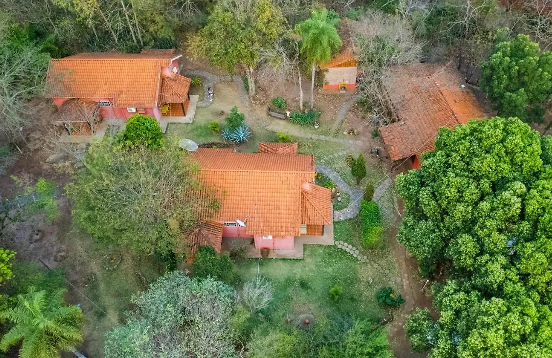 Pousada Chão de pedra-1